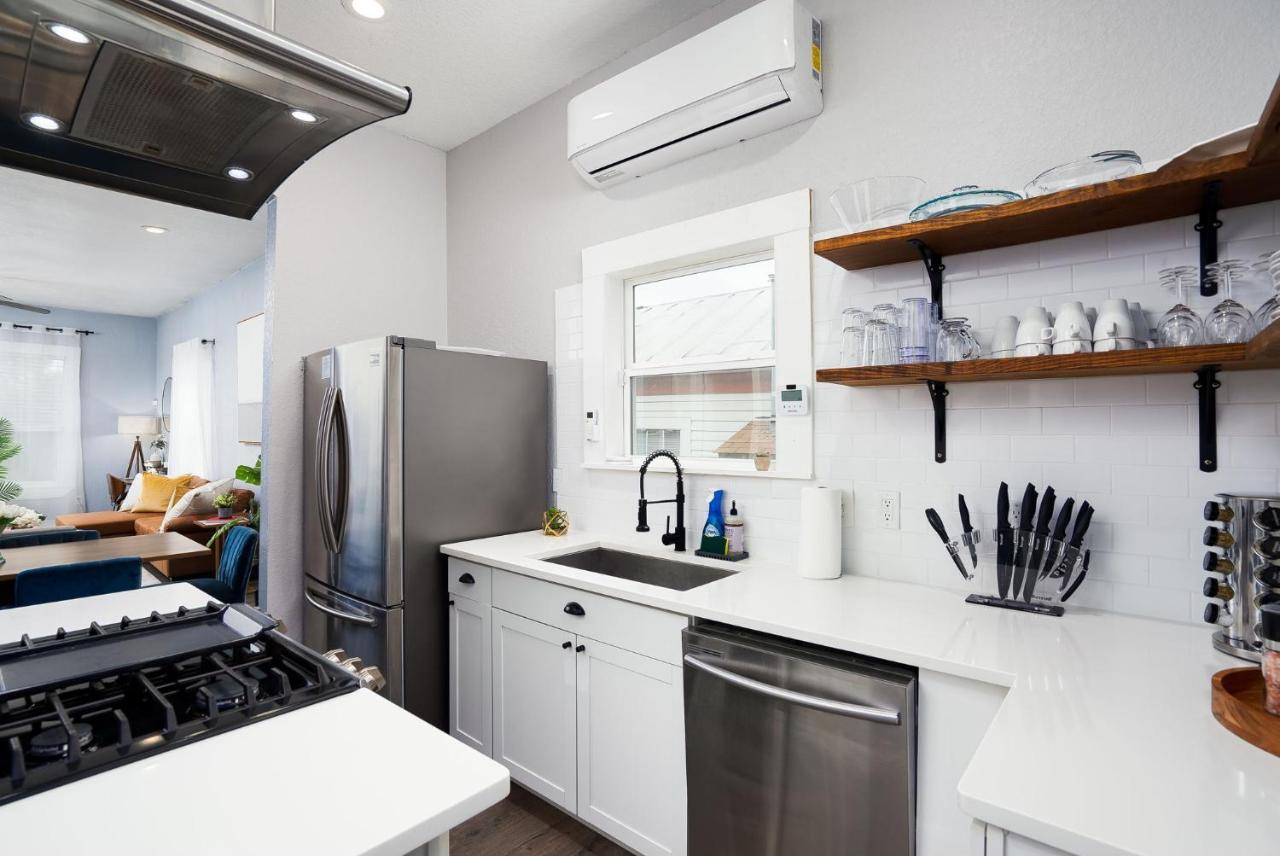 Modern 3 Bed, 2 Bath Home Minutes To Downtown & Alamodome San Antonio Exterior photo